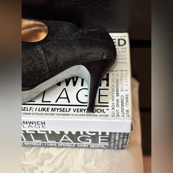 Black Chunky Glitter Pumps - Picture 8 of 10